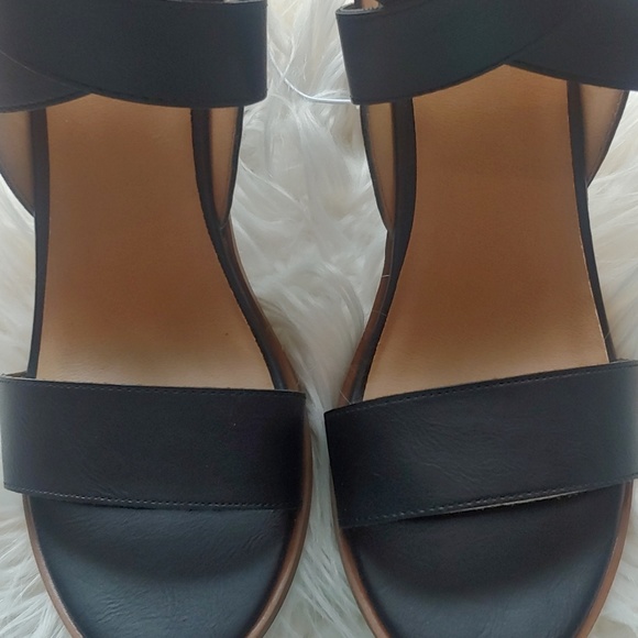 🆕 Women's block heel Shoes - Picture 2 of 5